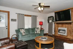 Ivy's Place - Image 5