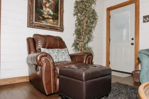 Ivy's Place - Image 4