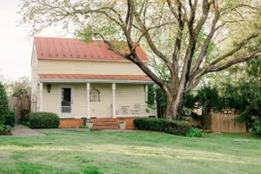 Wheatland Spring Farm + Brewery Cottage House - Image 2