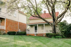 Wheatland Spring Farm + Brewery Cottage House - Image 3
