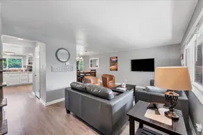 30+ Day Stay - Fully Furnished Home - Image 3