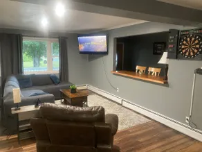 3BR Saratoga Retreat Mins from Track, SPAC & Golf - Image 3