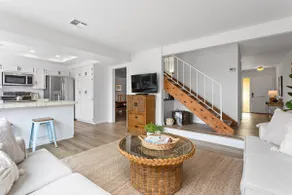 3Bd in Oceanfront Community With Pool & Spa - Image 3
