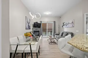 ★ Charming Downtown 2BR Retreat w/ Pool + Hot tub★ - Image 3