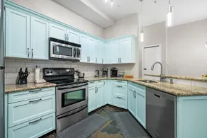 ★ Charming Downtown 2BR Retreat w/ Pool + Hot tub★ - Image 4