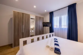 Private Resort Villa, Salt Pool, Cinema & Sea View - Image 4
