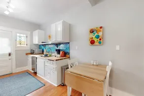 Historic Bungalow, 2b/2b, Dog Friendly, UNM area - Image 4