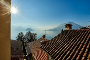 Apartment with a balcony overlooking the lake in Varenna - Image 5