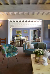 Eco-friendly villa with pool and park - Image 4