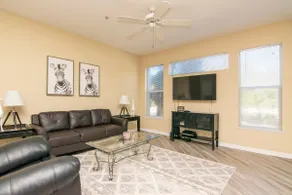 Luxury 3 Bedroom 2 Bath Condo. Close to Downtown Tampa. - Image 2