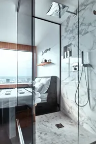 ”Skyline45” Luxury Suite and View on the 45th Floor - Image 3