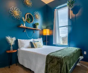 Stylish Getaway Close to Downtown: Rooftop Deck - Image 2