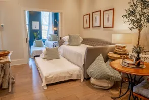 Celebration Penthouse: Rooftop View, King Bed, Spa - Image 5
