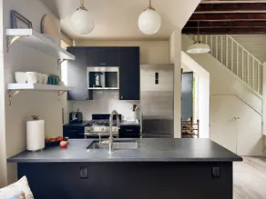 Charming Historic Carriage House w/ Parking - Image 3