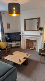 ★Central House ★ Free Parking 2 Car Driveway★ 8ppl - Image 2
