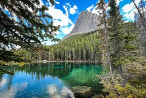 Air Conditioned Mount Rundle View Townhouse - Downtown Canmore - Image 4