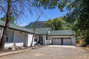 Sierra River Views, Deck, Waterfront, 5 min to SNP - Image 5