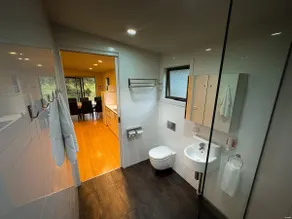 Two Bedroom Family Cabin - Private Bathroom - Image 4