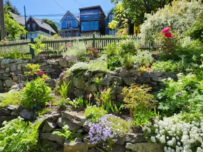Hillside Garden Suite - Image 5