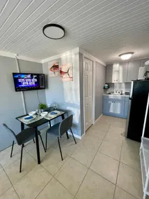 Snapper Room in Matlacha - Image 3