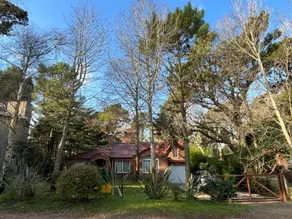 Beautiful house with 2 private bedrooms - Image 2