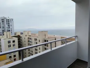 Attractive near airport and oceanfront - Image 3