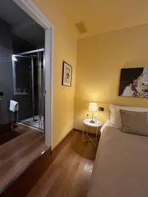 Luxury Apartment 5 - Image 2