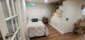 King Bed Garden Retreat - Image 3