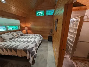 Leelanau Stone Cottage At Eagle’s Nest - Image 2