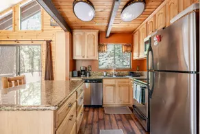 Truckee Adventure Cabin near Resorts + Restaurants - Image 4