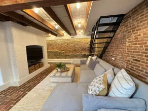 Beautiful Historic Home next to City Dock + USNA - Image 2