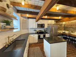 Beautiful Historic Home next to City Dock + USNA - Image 5