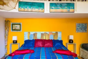 Orchid Corner • Apartment on two levels - Image 2