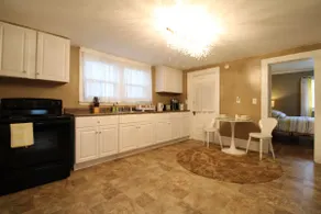 Happy Home Yellow Lockport # 1 - 30 min to Falls! - Image 5