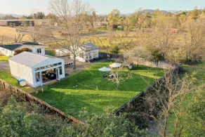 Three-Building Healdsburg Homestead with Wine Barn - Image 5