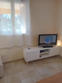 Provencal Chalet; 45 m²: 2 Adults + 2 Children. - Image 4