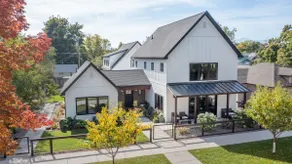 Modern Farmhouse - Missoula Parade of Homes Winner - Image 2