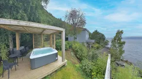 House by the sea with amazing view - Image 2