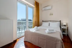 Spacious Villa with pool 500m from the beach - Image 5