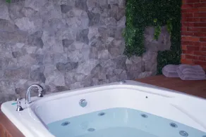 Charming Loft with Jacuzzi and Catalan Vault - Image 3