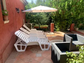T2 INDEPENDENT – GARDEN – POOL – PETS – PARKING - Image 3
