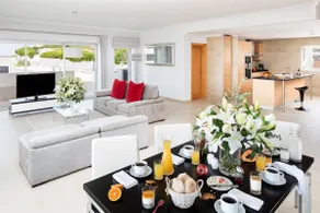 Superb Townhouse with Ocean View - Image 4