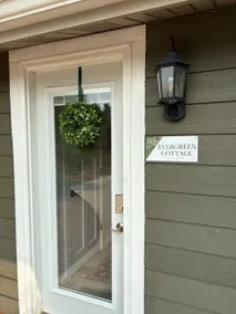 Winding River Cottages-Evergreen Cottage - Image 2