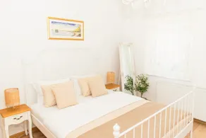 GoodLife Holiday House - Family & Friends - Image 4