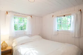 Water View Cottage Retreat - Image 4