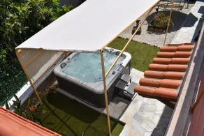 George & Helen's House - Image 3