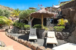 Castillo Bailey- Volcanic Cave + heated pool - Image 4