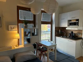 Mini Studio - Image 2