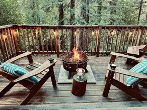 Dreamy Redwoods AFrame+fireplace+tub for 2+dogs - Image 2