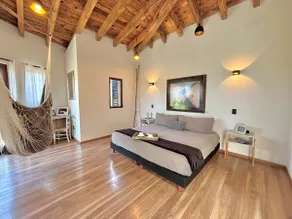 Luxury Design Loft + Excellent Location + G Art - Image 5